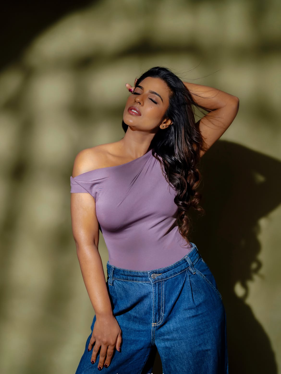 Aishwarya Rajesh: 'భాగ్యం' గ్లామర్ టచ్..ఐశ్వర్యా రాజేష్ ఫొటోలు అదరహో!