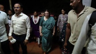 భర్త కోసం అలిపిరి మెట్లు ఎక్కిన అన్నా లెజినోవా