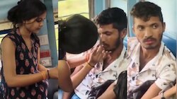 Video Viral:  యువతి ధైర్యానికి సలాం చెప్పాల్సిందే.. రైల్లో ఆకతాయికి గాజులు వేసి, లిప్ స్టిక్ పూసి మరీ.. వీడియో వైరల్..