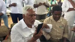 Jeevan Reddy: రైతులకు సాగునీటి కోసం అధికారులకు జీవన్‌ రెడ్డి ఫోన్‌కాల్‌