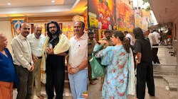 Ram Charan Surgery: సర్జరీ తర్వాత తొలిసారి కనిపించిన రామ్‌చరణ్..భార్యతో పాటు అయ్యప్ప దర్శనం, ప్రత్యేక పూజలు!