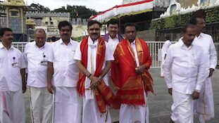 Tirumala Darshan: తిరుమల శ్రీవారి సేవలో సినీ నటులు ఆది, అశ్విన్ బాబు