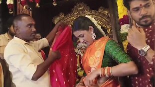 Bonalu 2026: బంగారు బోనంతో మెరిసిన నటి.. బోనాల వేడుకల్లో నిహారిక కొణిదెల