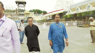 Tirumala: తిరుమల సేవలో దర్శకుడు వెంకీ అట్లూరి