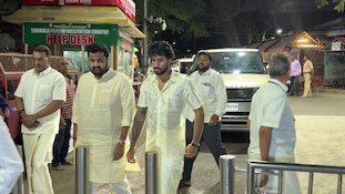 Tirumala: తిరుమల సుప్రభాత సేవలో క్రికెటర్‌ తిలక్‌ వర్మ