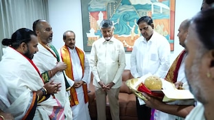 Tirumala Brahmotsavam: సీఎం చంద్రబాబుకు తిరుమల బ్రహ్మోత్సవాలకు ఆహ్వానం