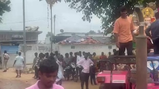 Ganesh Idol: వర్గ విభేదాలు భగ్గు.. పూజ లేకుండానే గణేశ్‌ విగ్రహం నిమజ్జనం