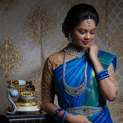 anitha sampath of tamil big boss 4 looks amazing in her bridal look