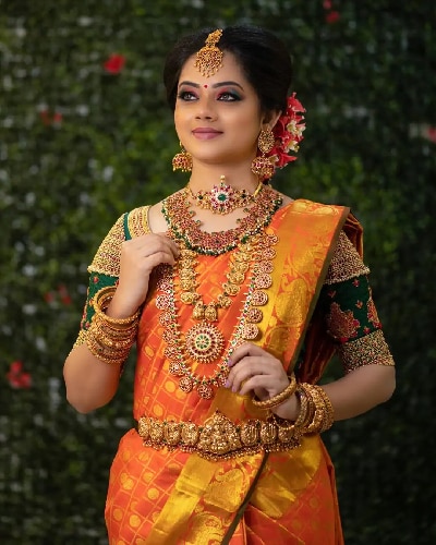 anitha sampath of tamil big boss 4 looks amazing in her bridal look