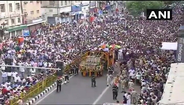 Atal bihari Vajpayee`s final journey to Smrithi Sthal for funeral rites