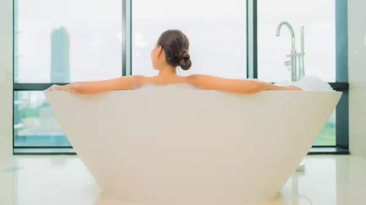 bathing with cold water