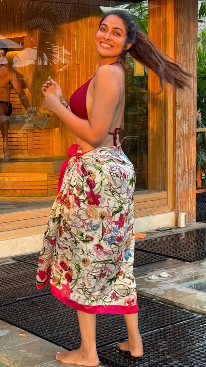 Divi Vadthya