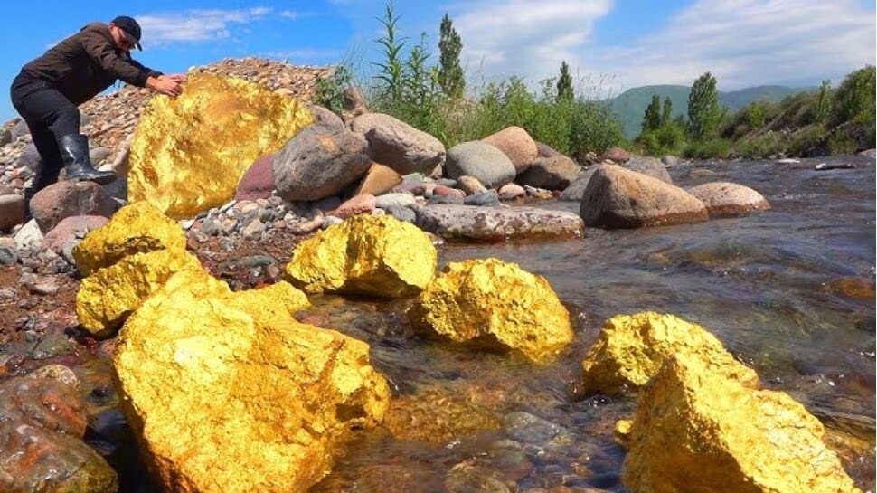 Gold Rivers in India: Gold Particles Flowing through these two Rivers ...