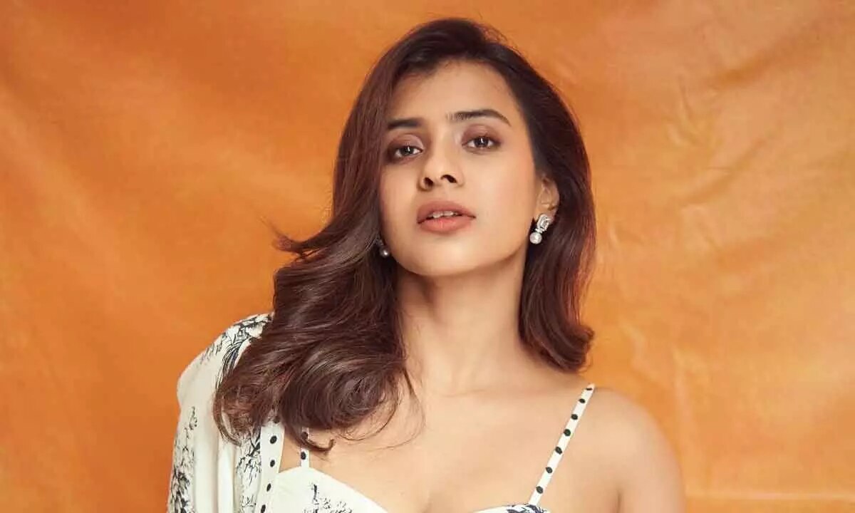 Hebha Patel Lover