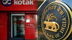 గుడ్‌న్యూస్ చెప్పిన RBI.. ఆంక్షలు ఎత్తివేత.. బ్యాంక్‌ కస్టమర్లకు కీలక అప్‌డేట్!