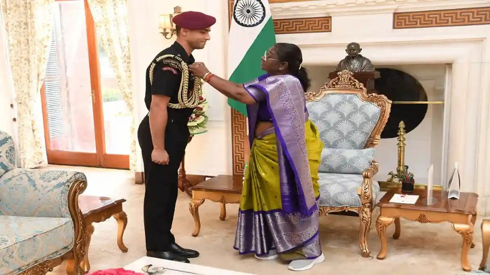 Viral Army Officer