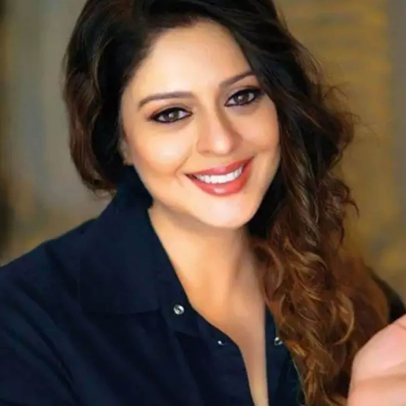 Nagma Weight 