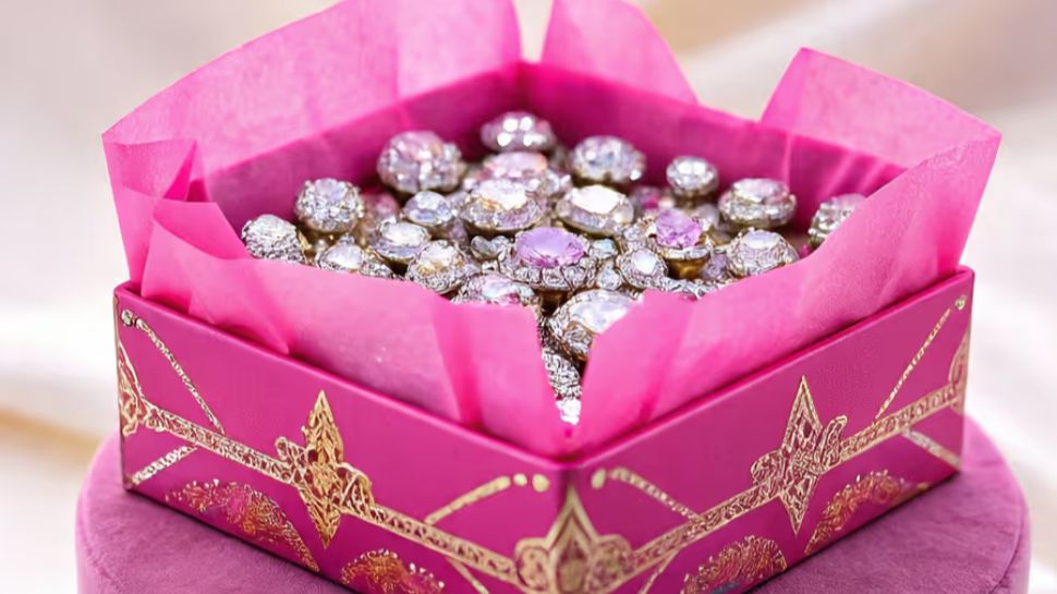 why is jewelry wrapped in pink paper