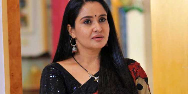 Pragathi Actress Pragathi Comments on Marriage Go Viral vn | Tollywood: అలా ...