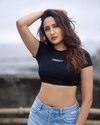 Pragya Jaiswal Photos: అందాల ‘కంచె’లో బిగిస్తున్న ప్రగ్యా జైస్వాల్