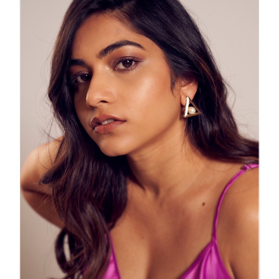 Big Boss 3 Fame పునర్ణవి భూపాలం Hot Photos ( Image Source: Instagram/punarnavib) Big Boss 3 Fame Punarnavi Bhupalam Hot Photos Facts