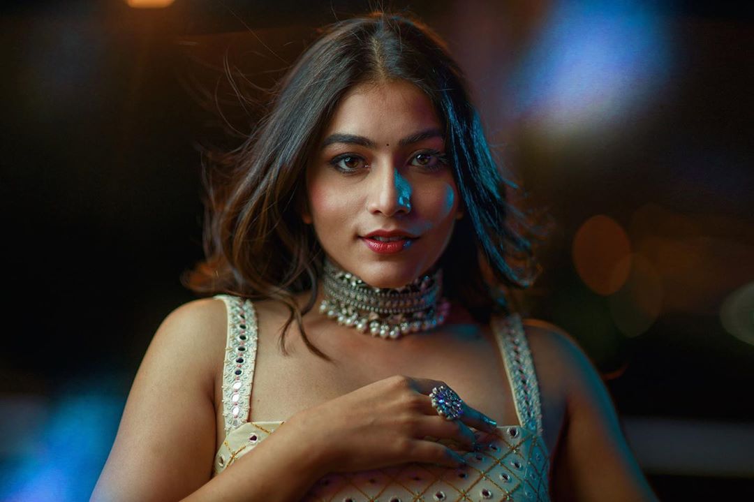Big Boss 3 Fame పునర్ణవి భూపాలం Hot Photos ( Image Source: Instagram/punarnavib)