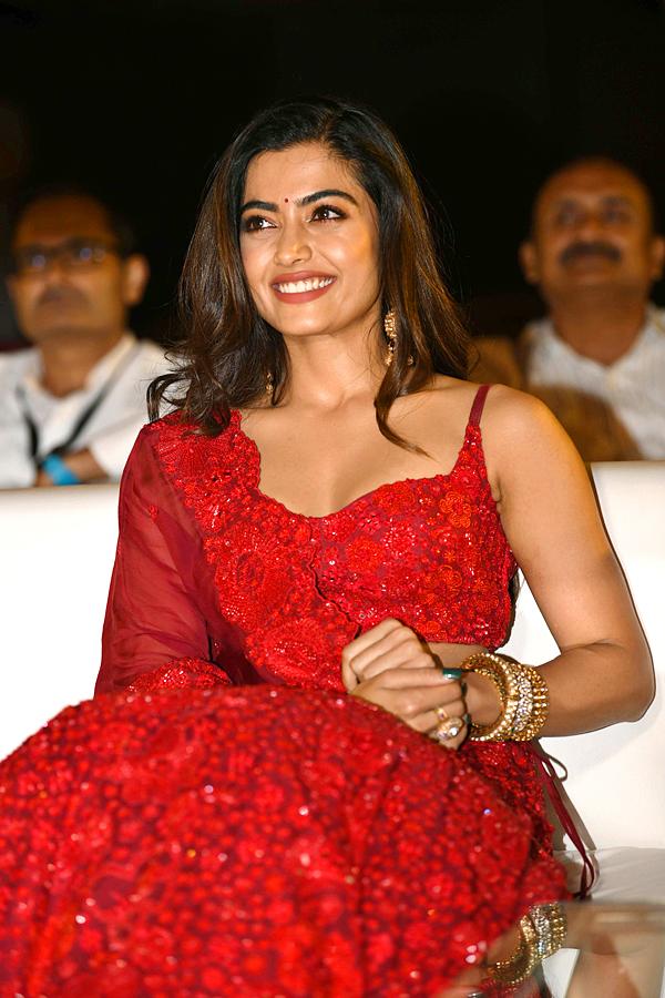 Pic Talk: Rashmika Mandanna in red-hot dress - TeluguBulletin.com