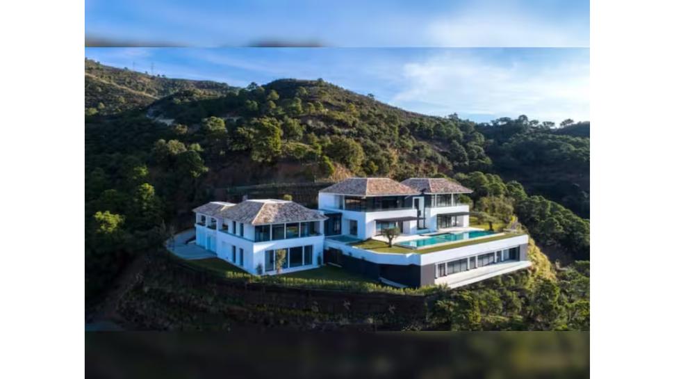 Cristiano Ronaldo Net Worth
