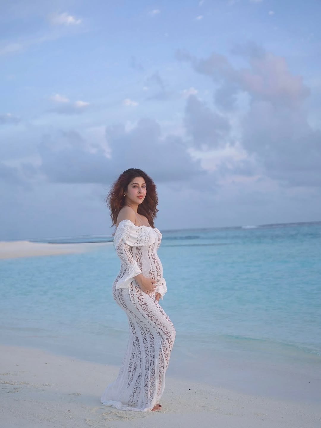 Sonarika Bhadoria Announces Pregnancy