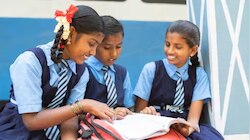 భారీగా పెరిగిన ఎండలు..రేపటి నుంచి స్కూళ్లు, కాలేజీలకు సెలవులు..ఉత్తర్వులు జారీ ఎక్కడ
