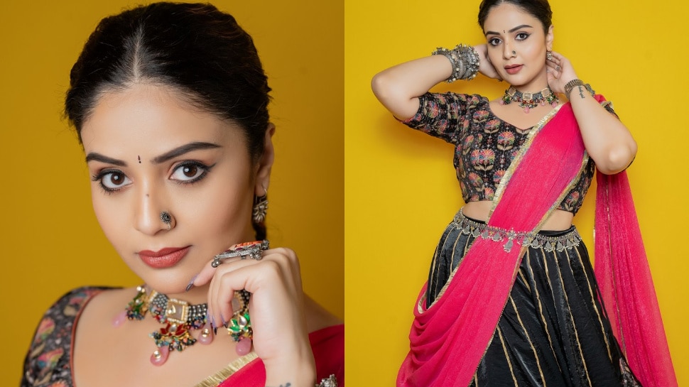 Sreemukhi: లంగా ఓణీలో అచ్చు బుట్టబొమ్మలా మారిపోయిన శ్రీముఖి.. ఇది నెక్ట్స్ లెవల్.. 