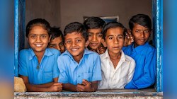 School Holiday: విద్యార్థులకు మరో జాక్‌పాట్..స్కూళ్లకు మరో 5 రోజులు సెలవులు..ఎప్పుడు, ఎక్కడంటే?