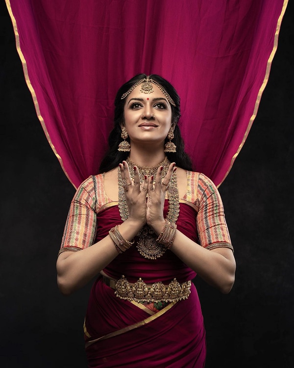 Actress Vimala Raman is a Good Classical Dancer 