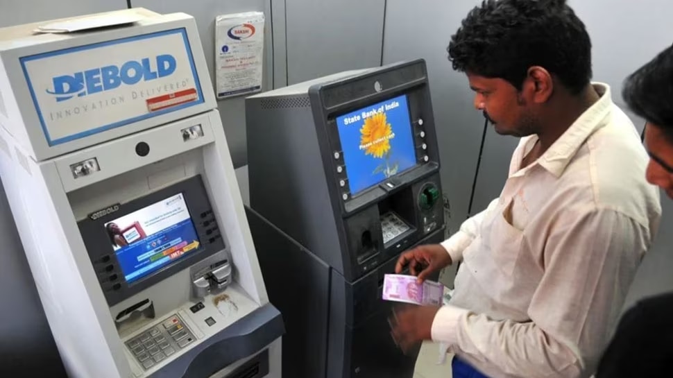 Atm Alert And Key Instructions For Card Holders Take These Precautions While Withdrawing Amount 4305