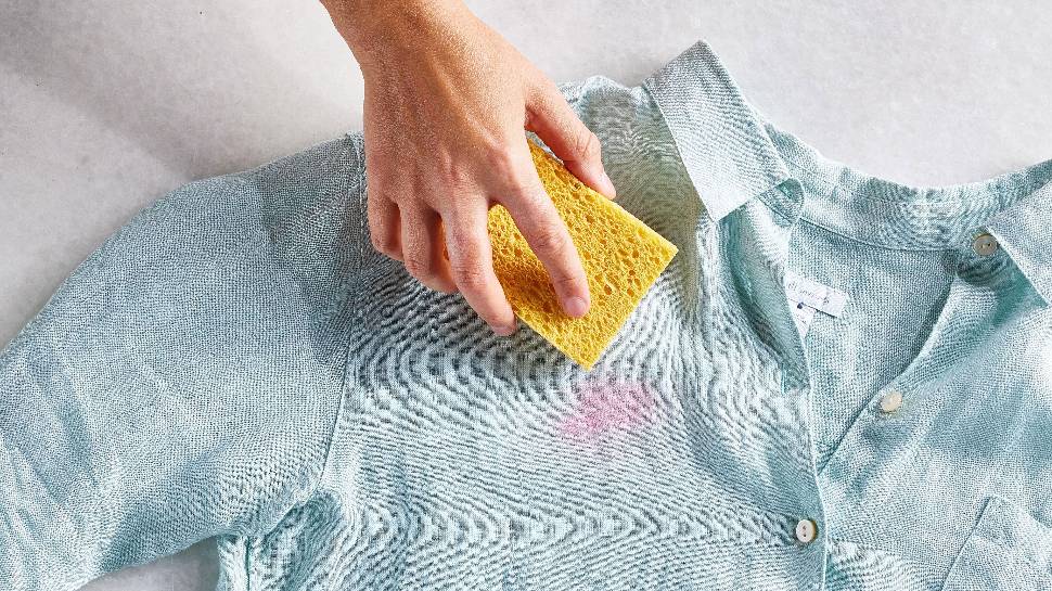 Effective home remedies to get rid of yellow stains on clothes | Tips ...