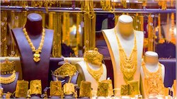  Gold Rate Today: బంగారం, వెండి ధరలు తగ్గుతున్నాయ్ అక్కా..కొనేద్దామా? జూలై 10వ తేదీ గురువారం గోల్డ్ అండ్ సిల్వర్ రేట్స్ ఇవే..!! 