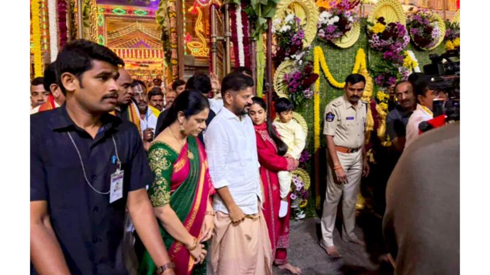 Vaikuntha Ekadashi Uttara Dwara darshan 2025 Cm Revanth reddy and both ...