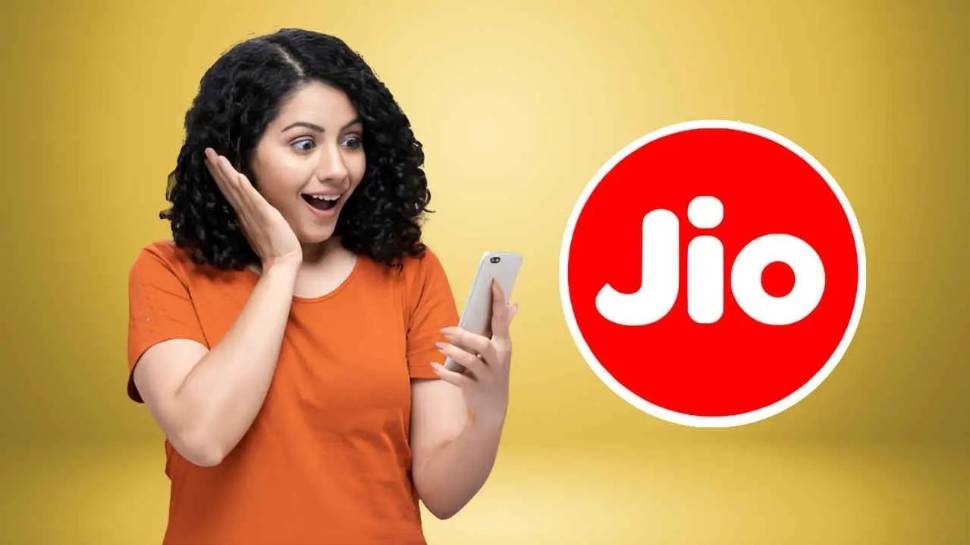 Jio New Recharge Pack Includes 15 Ott Apps Including Netflix And Amazon ...