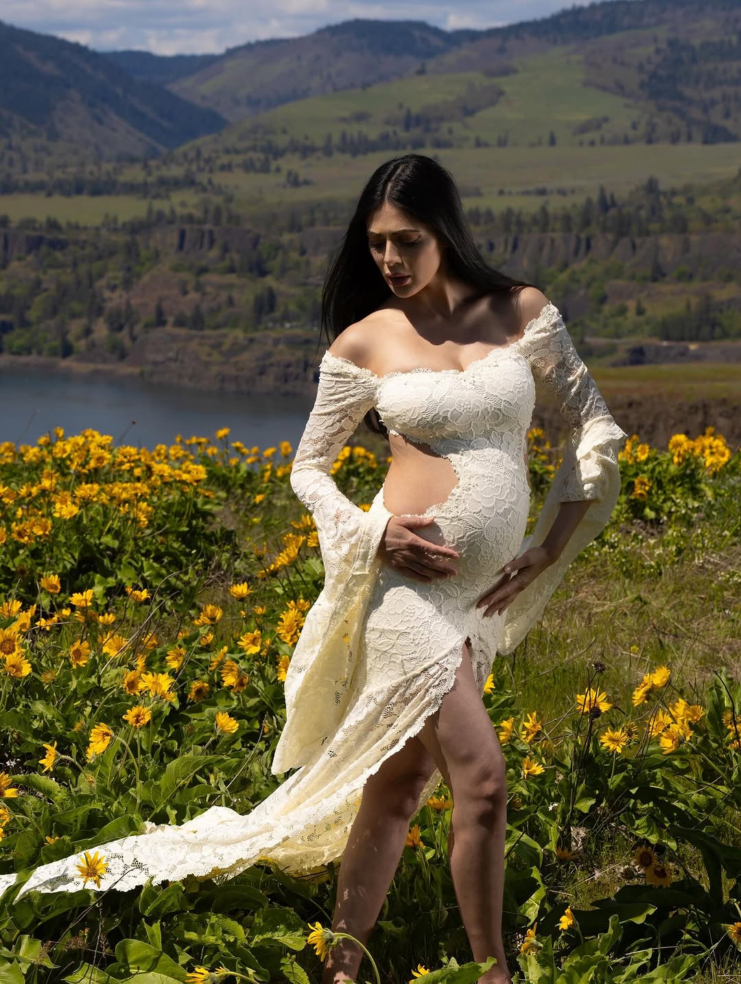 Actress parvati melton baby bump photo shoot: