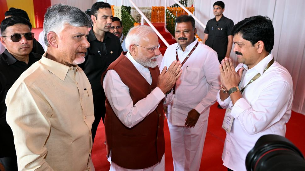 Photos of AP CM and ministers welcoming PM Modi go viral | PM Modi ...