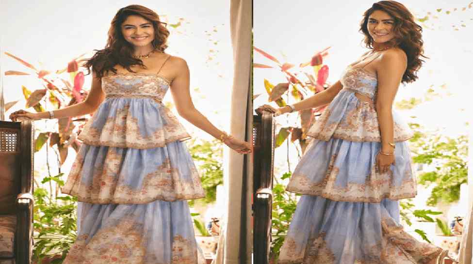 Mrunal Thakur baby bump 