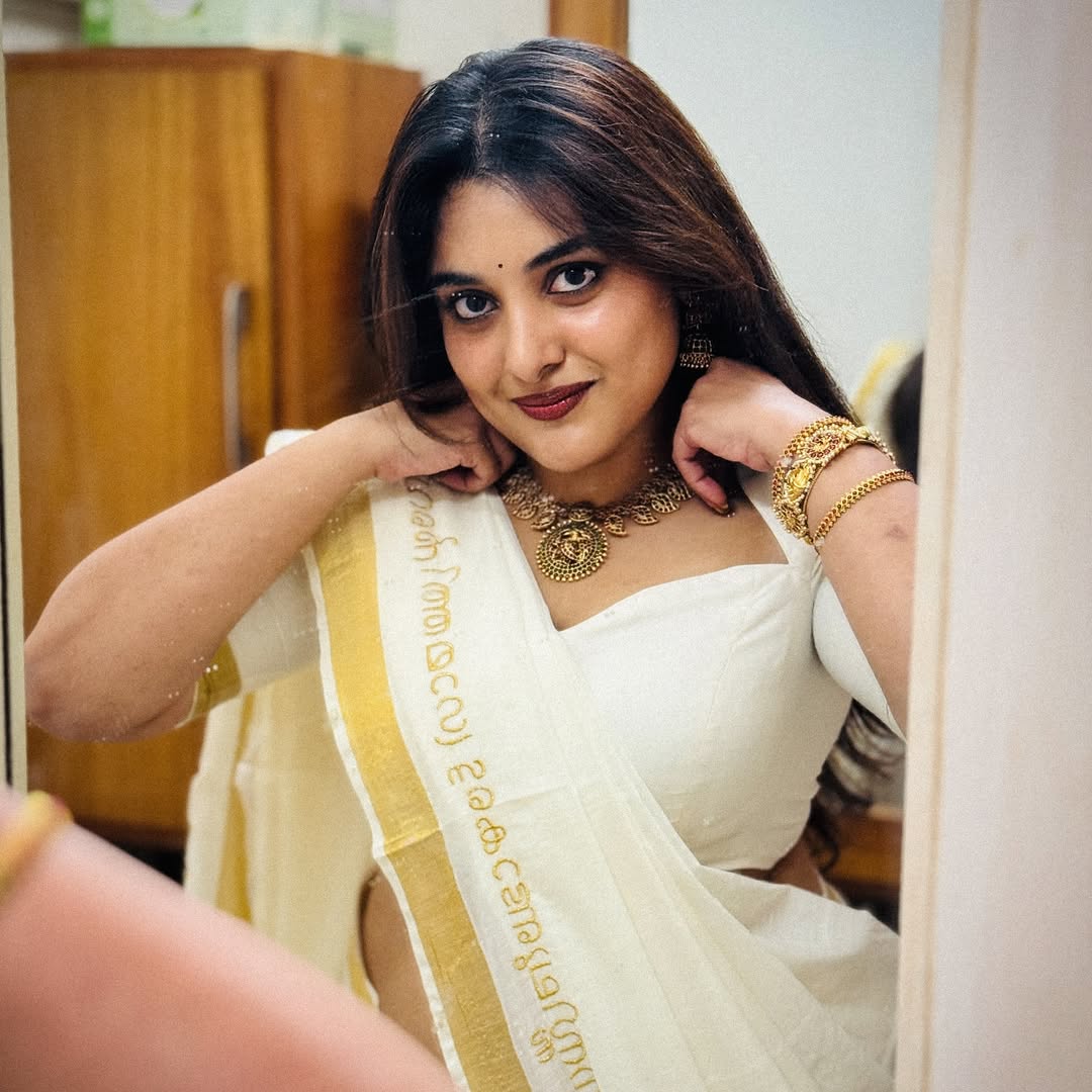 Heroine Nivetha Thomas