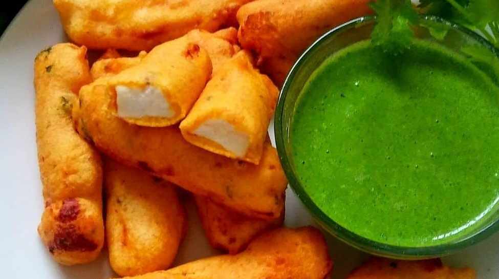Paneer Pakora in Rain 