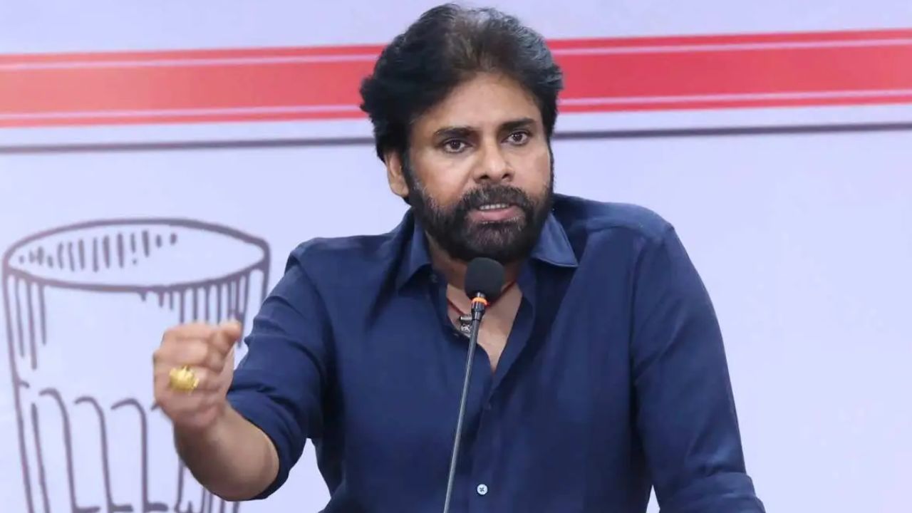 నక్సలైట్ అయిపోయి తుపాకీ పట్టాలనుకున్నా.. పవన్ కళ్యాణ్ వ్యాఖ్యలు వైరల్