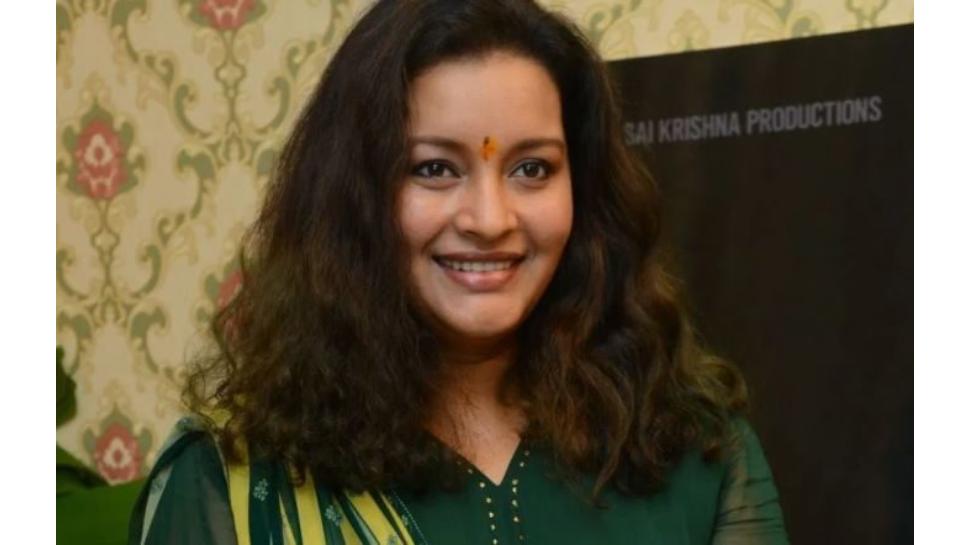 renu desai latest news;