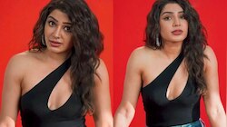 Samantha Ruth Prabhu Hot Photos: యాడ్ ఫిలింలో సమంత క్లీవేజ్ షో.. ఘాటు అందాలతో రచ్చ!