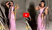 Snakes Video: బొడ్డు కిందికి చీర కట్టి.. రెండు చేతులతో 2 పాములను పట్టిన శివంగి.. వీడియో ఇదే..