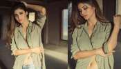 Mouni Roy Shirt Unbuttoned: చొక్కా బొత్తాలు విప్పి రచ్చ రేపిన మౌనీ రాయ్.. అంతా కనిపించేలా హాట్ ట్రీట్!