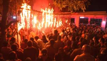 Karthika Purnima: జ్వాలా తోరణం అంటే ఏమిటి.. ! కార్తీక పౌర్ణమి సందర్బంగా చేసే జ్వాలా తోరణం మహత్యం ఇదే.. 