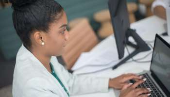 High Salary Courses: పదో తరగతి పాస్ అయ్యారా? ఇంటర్ చదువుతూనే నెలకు వేలల్లో సంపాదించే గోల్డెన్ ఛాన్స్!